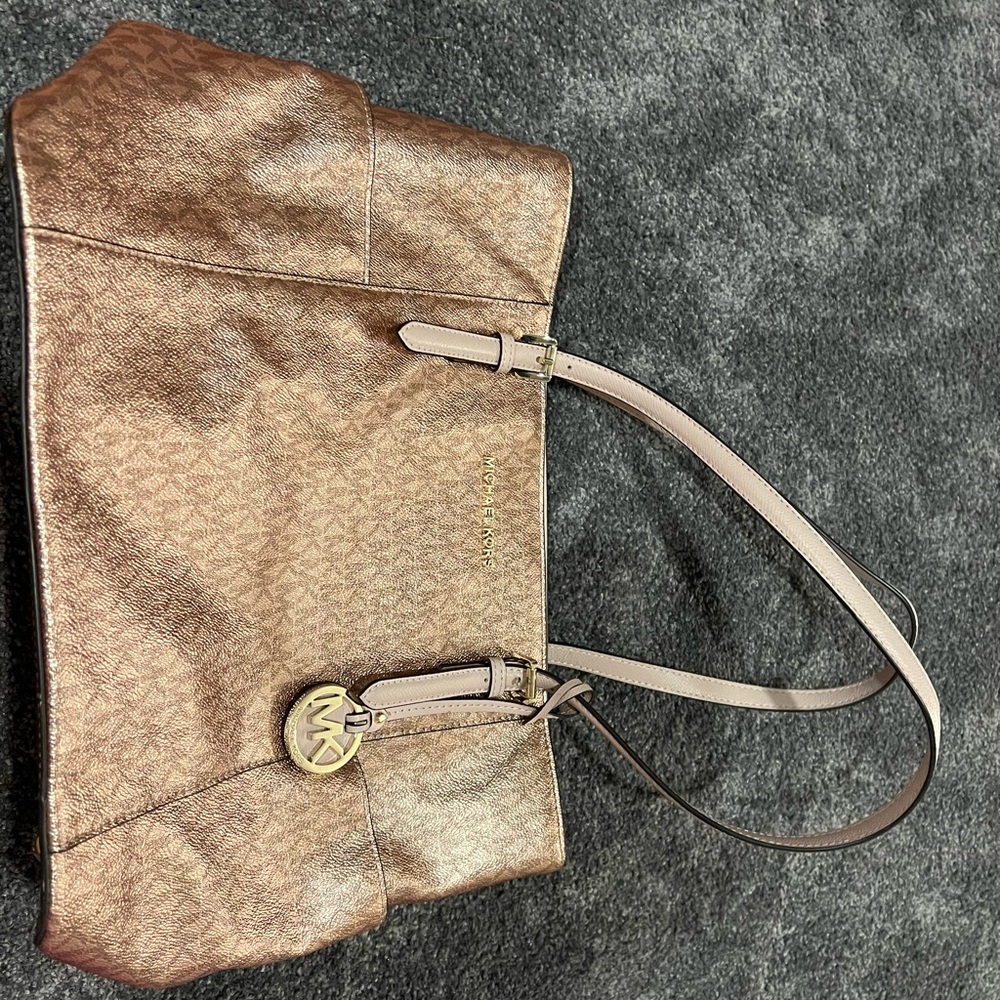 Michael Kors rose gold tote